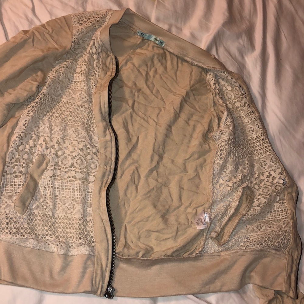 jacket - Picture 2 of 3